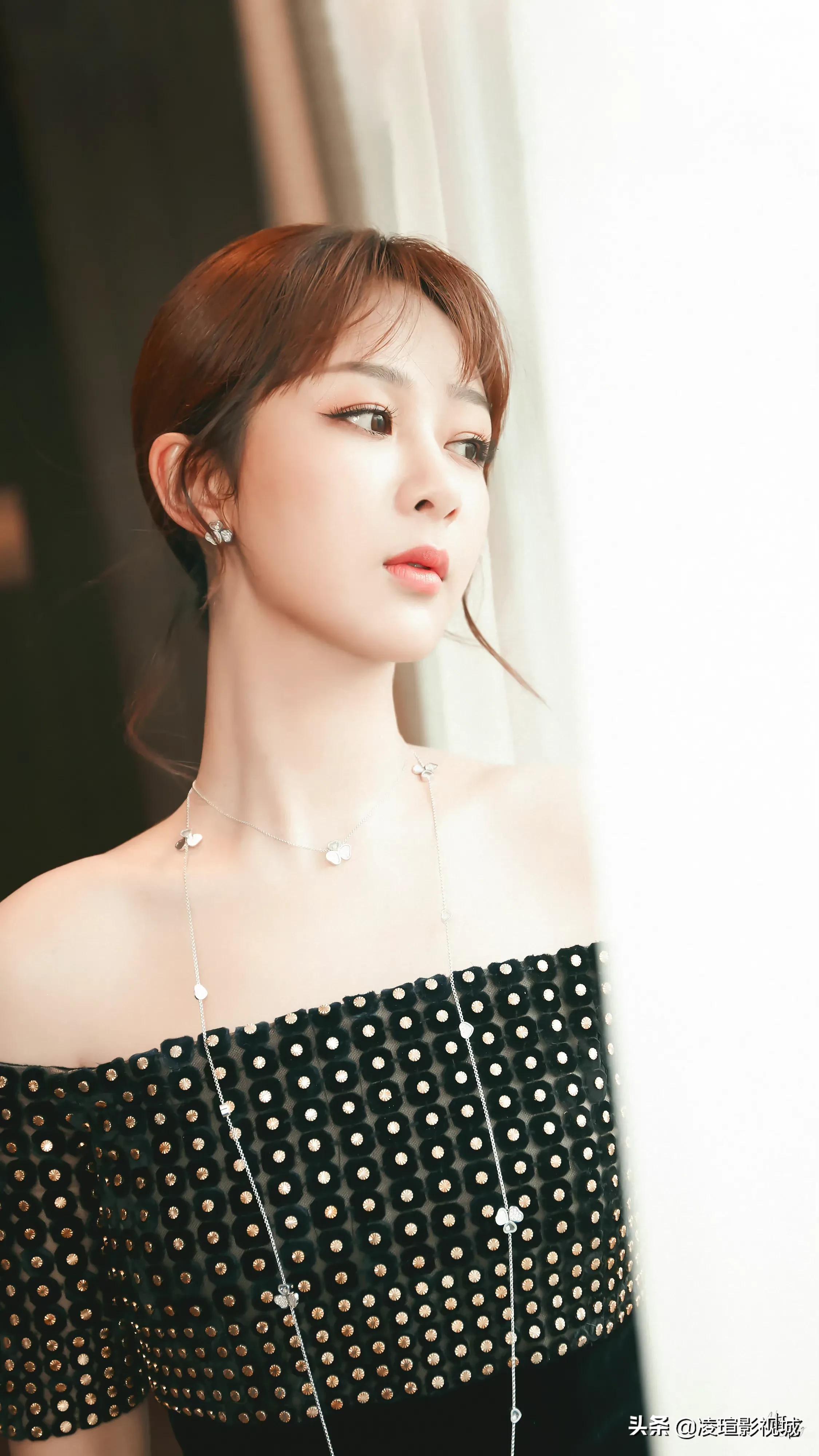 明星壁纸图片分享：杨紫（1）