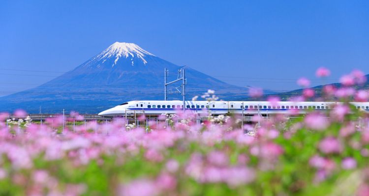 岩浆正大规模“膨胀”，喷火口增多近6倍，日本富士山恐将喷发？