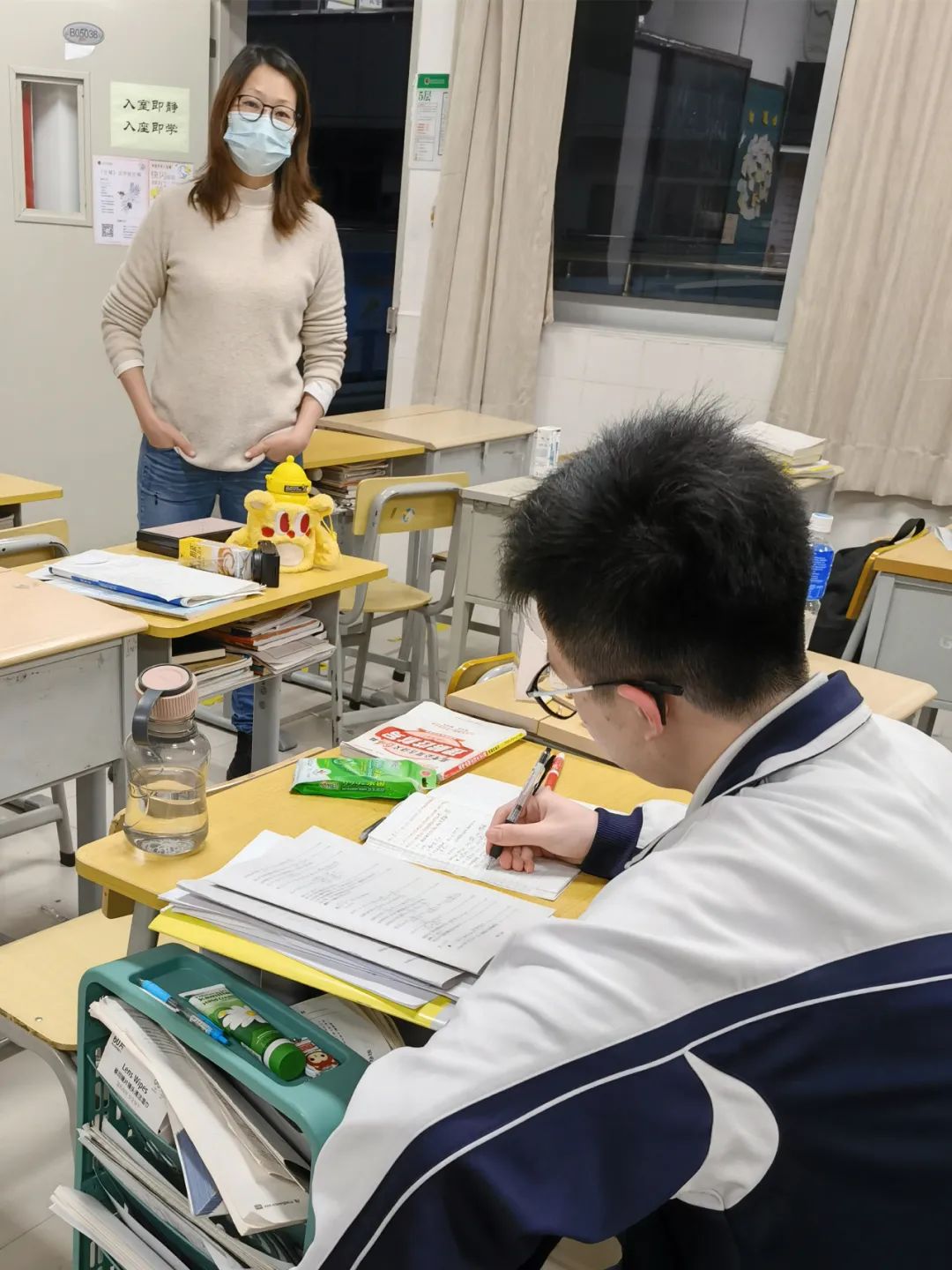 深圳第二实验学校｜师生封闭管理，头发长了咋办？