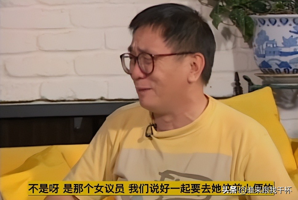 香江三大才子最后一次同框，齐聚三藩市倪匡家中，黄霑至死是少年