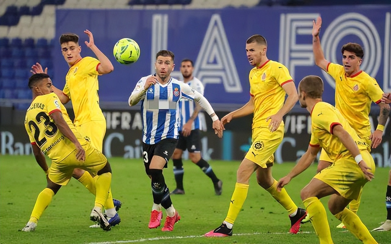 哪里可看西甲免费直播（1月7日、8日西甲全程直播：比利亚雷亚尔vs皇家马德里等足球赛事）