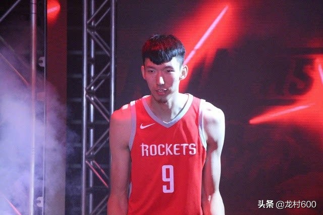 为什么中国篮球队在nba(中国男篮效仿NBA却学无所用，最精髓之处男篮需吸收可助完成复兴)