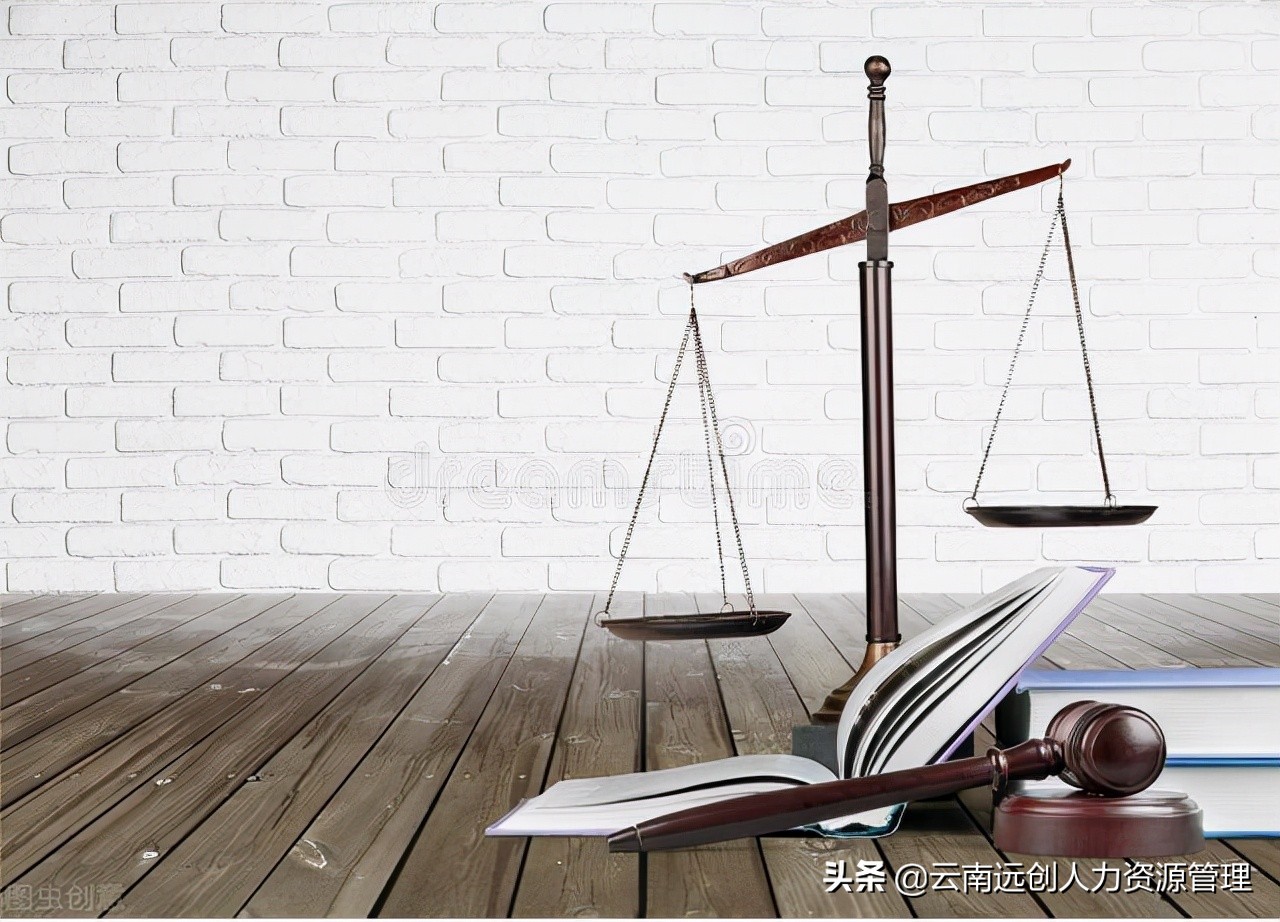 经理因与员工发生口角被打伤，算工伤吗？