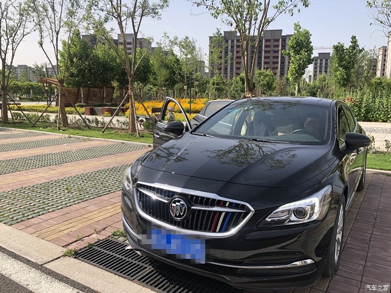 买别克君越送了什么