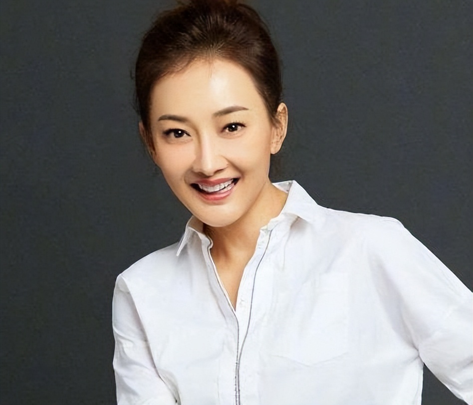 皱缇格个人资料(初代春晚带货女王牛莉) - 散下步