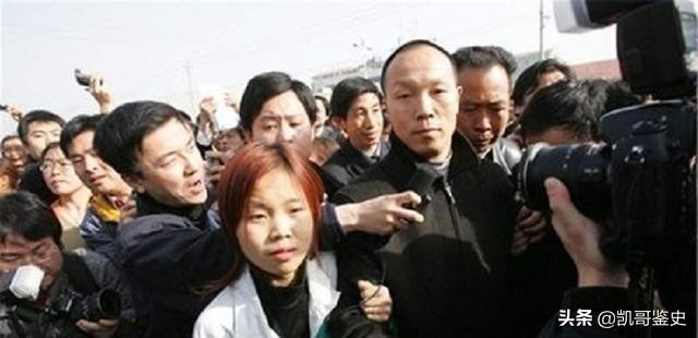 男子因杀妻被判15年，11年后亡妻竟死而复生，已和其他人结婚生子