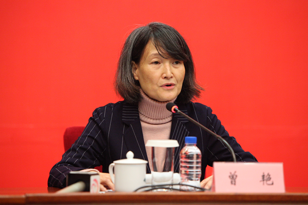 曾艳职务明确：系全国6位新晋女性省级常委之一，曾率队出镜公开向游客作承诺