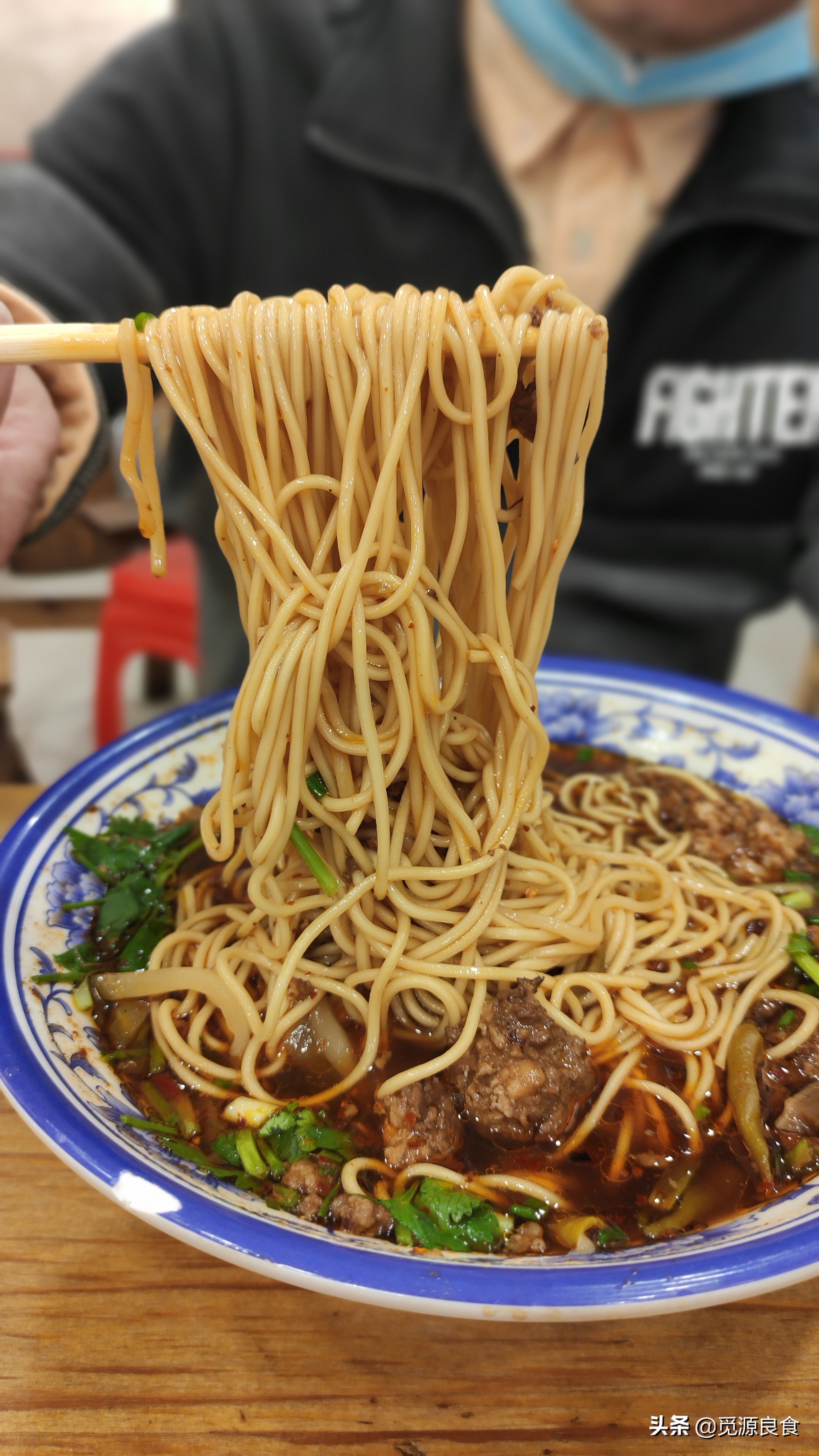 来武汉旅游，黄鹤楼附近的美食，在粮道街吃一日三餐，是欢乐时光