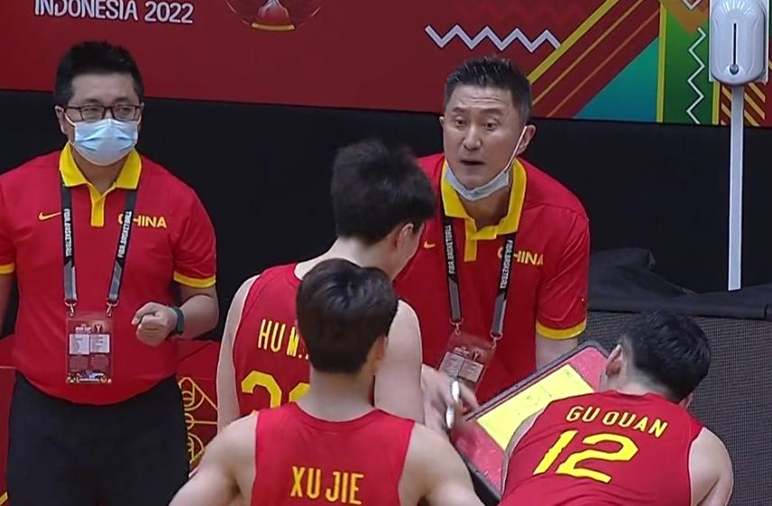 男篮亚洲杯，淘汰赛对阵情况出炉，中国男篮避开了2最大争冠热门