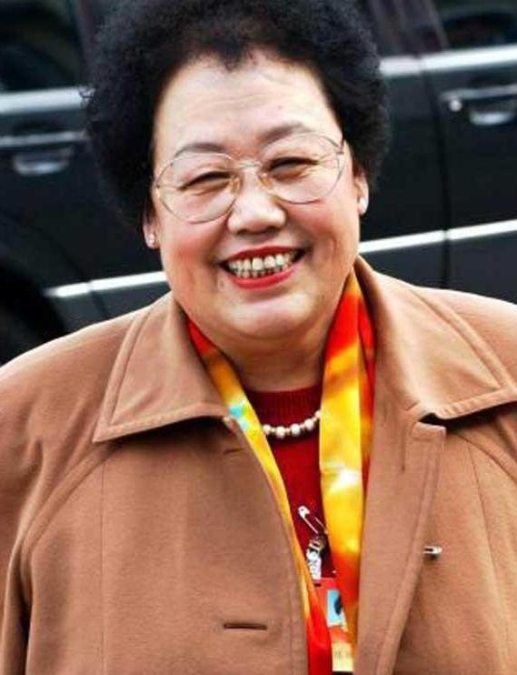女首富陈丽华家族：坐拥北京一条街 49岁改嫁“唐僧”