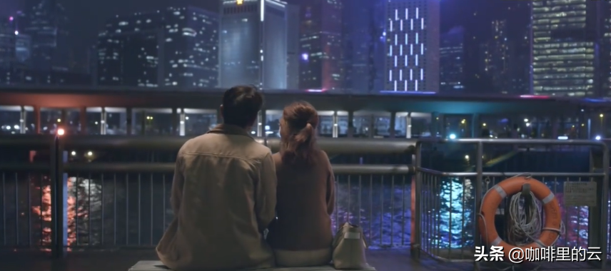 《香港爱情故事》：别被剧名蒙蔽，这可谓是TVB近年来少有的佳剧
