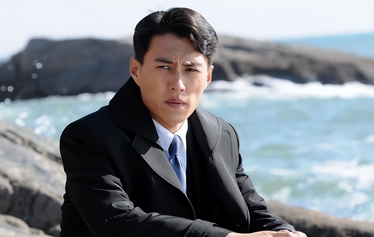 中戏十大最帅校草:个个浓眉大眼,气质阳刚,谁说中戏不看颜值的