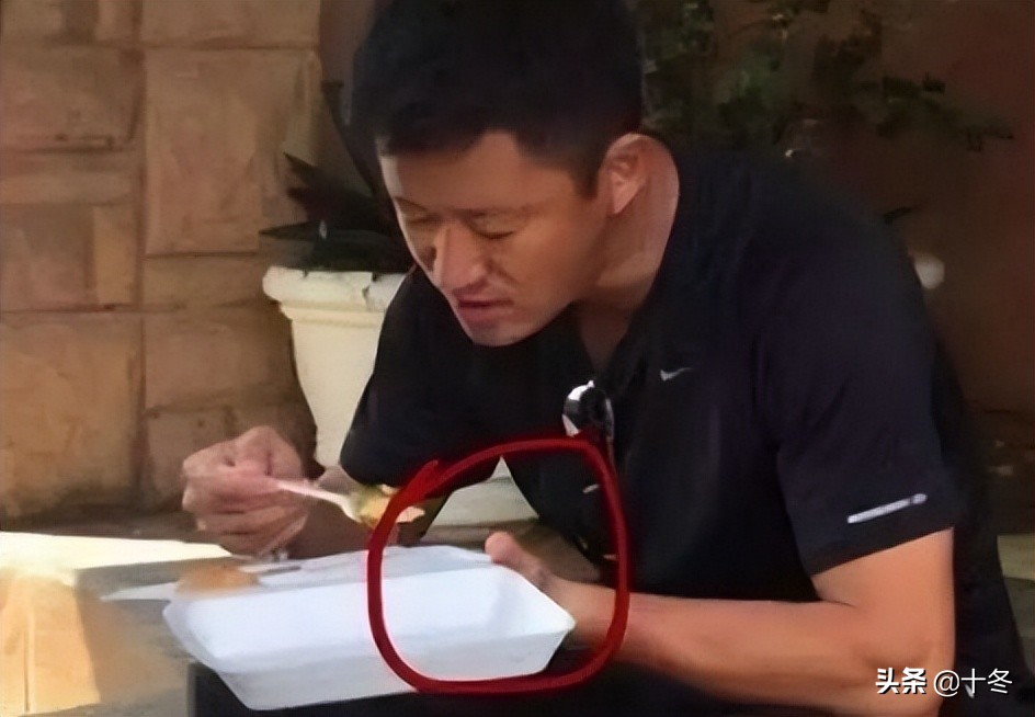 娱乐圈没有哪个巨星，是可以随便成功的，都是伤痕累累的