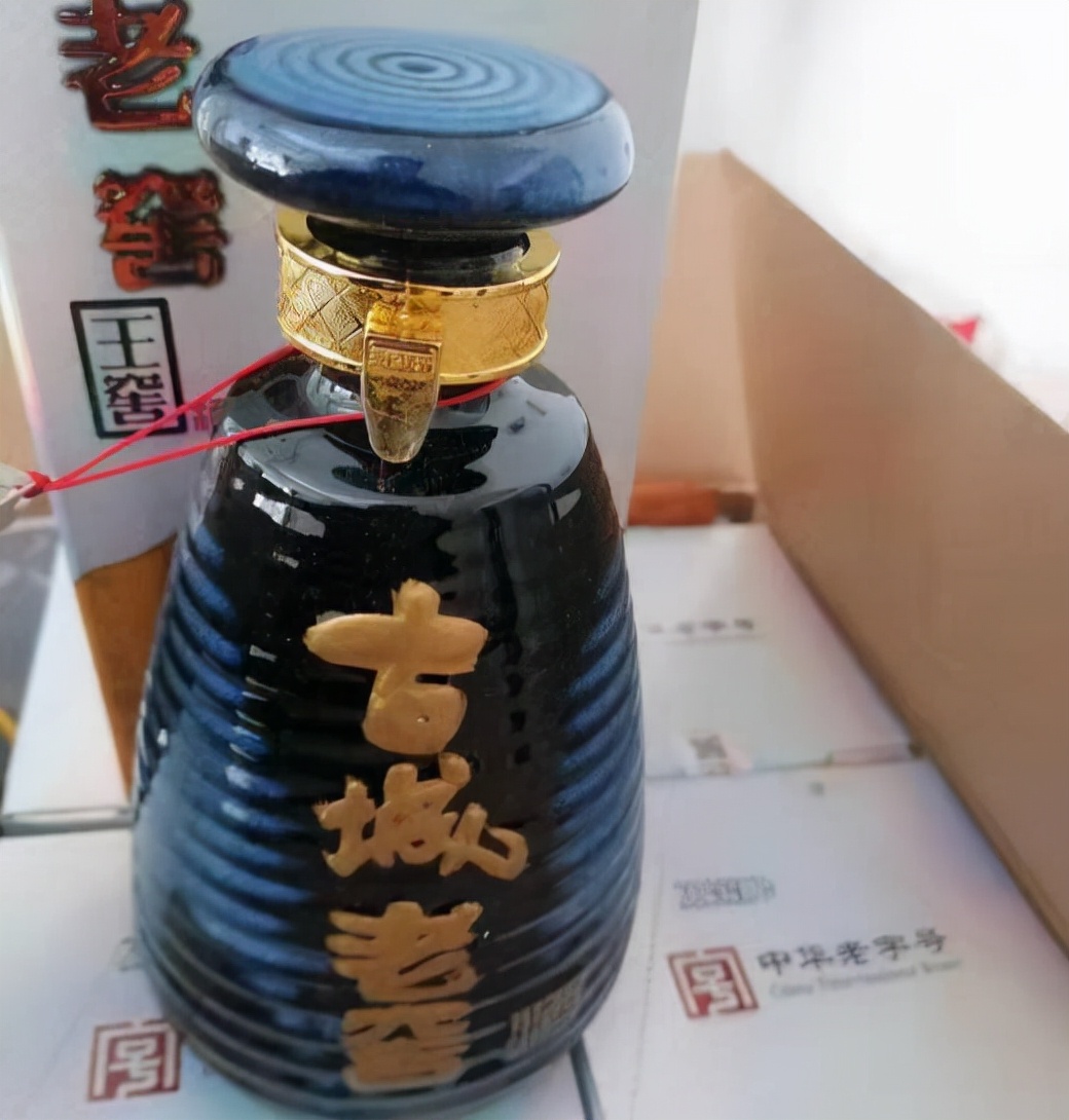 选址在天山脚下,靠近乌鲁木齐和吐鲁番,国家级粮食产量大县的奇台县