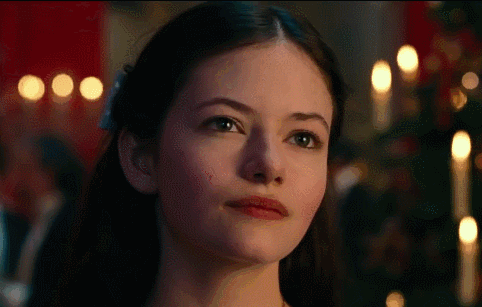 “吸血鬼女儿”长大了！18岁当公主，盛世美颜被怀疑是电脑合成