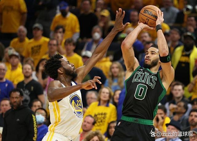 威金斯拼抢篮板打掘金（给我信任，我帮你们拿冠军！41分29篮板，巴特勒认可的男人不会差）-华海博客