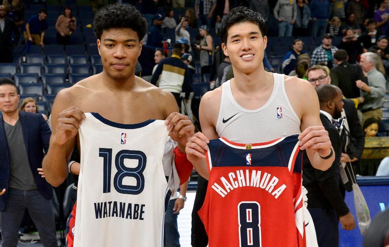 nba中有哪些是亚洲球员(NBA十大亚洲球员，两名日本球员上榜，中国球员达6人)