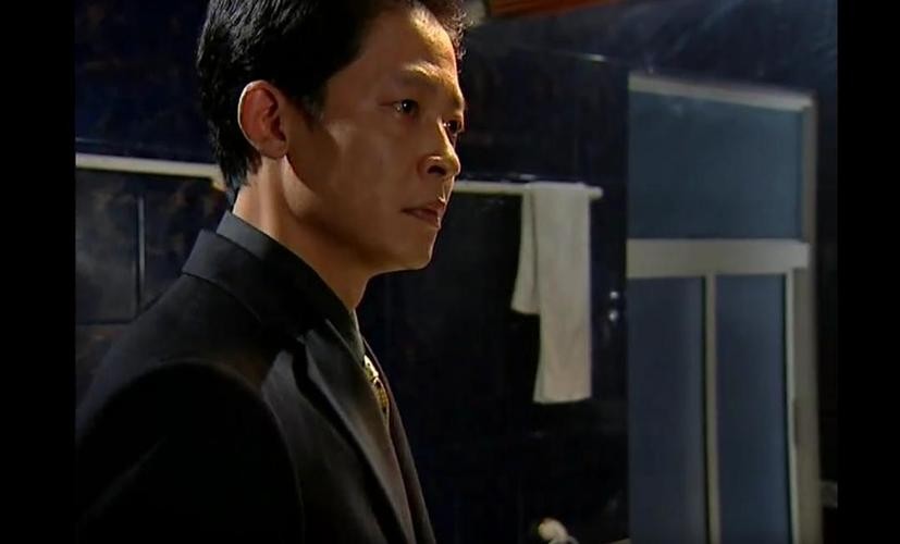 同样是演“黑老大”，把王志文和孙红雷放在一起，差距就出来了