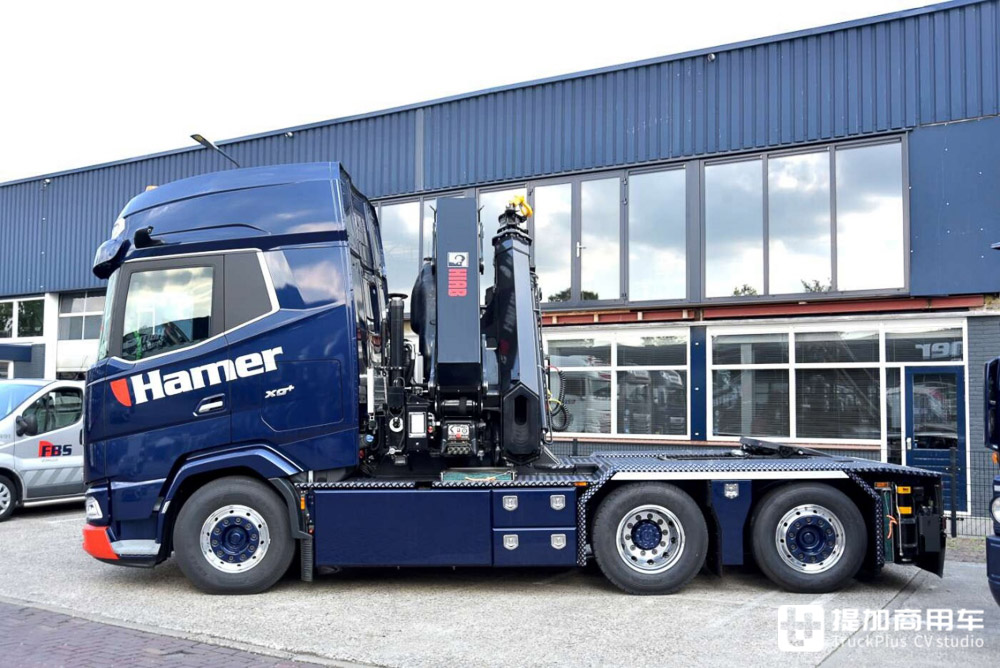 达夫XG 真会整活（就没见过这么帅气的随车吊，还是牵引车底盘，达夫XG+真会整活）