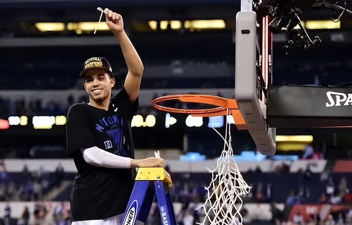 泰厄斯琼斯为什么能在nba立足（历史第一！泰厄斯－琼斯为什么能成为NBA最稳健的控卫？）