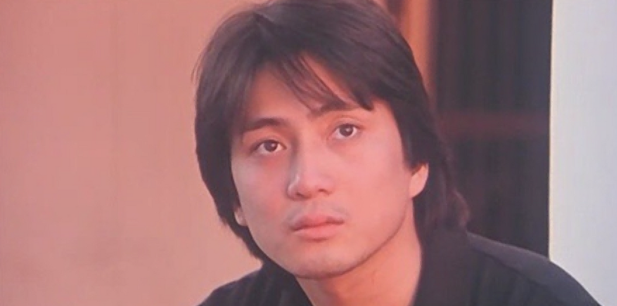 一手好牌却打得稀烂，这8位“高开低走”的港星，个个不值得原谅