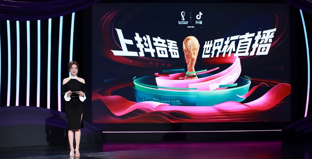 余霜世界杯解说（管哥余霜跨界解说世界杯，LPL冬季转会正当时）