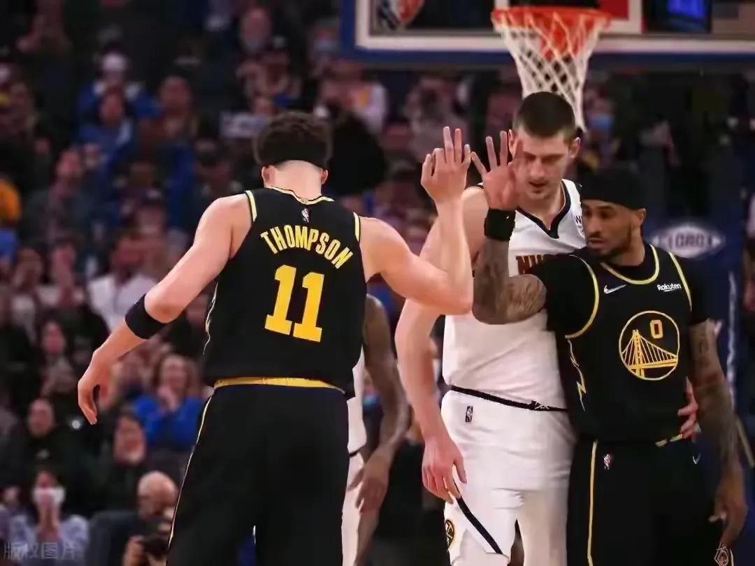nba現(xiàn)役能成為巨星的有哪些（NBA現(xiàn)役最勵(lì)志的八大球星，巴特勒名利雙收，約基奇逆天改命）