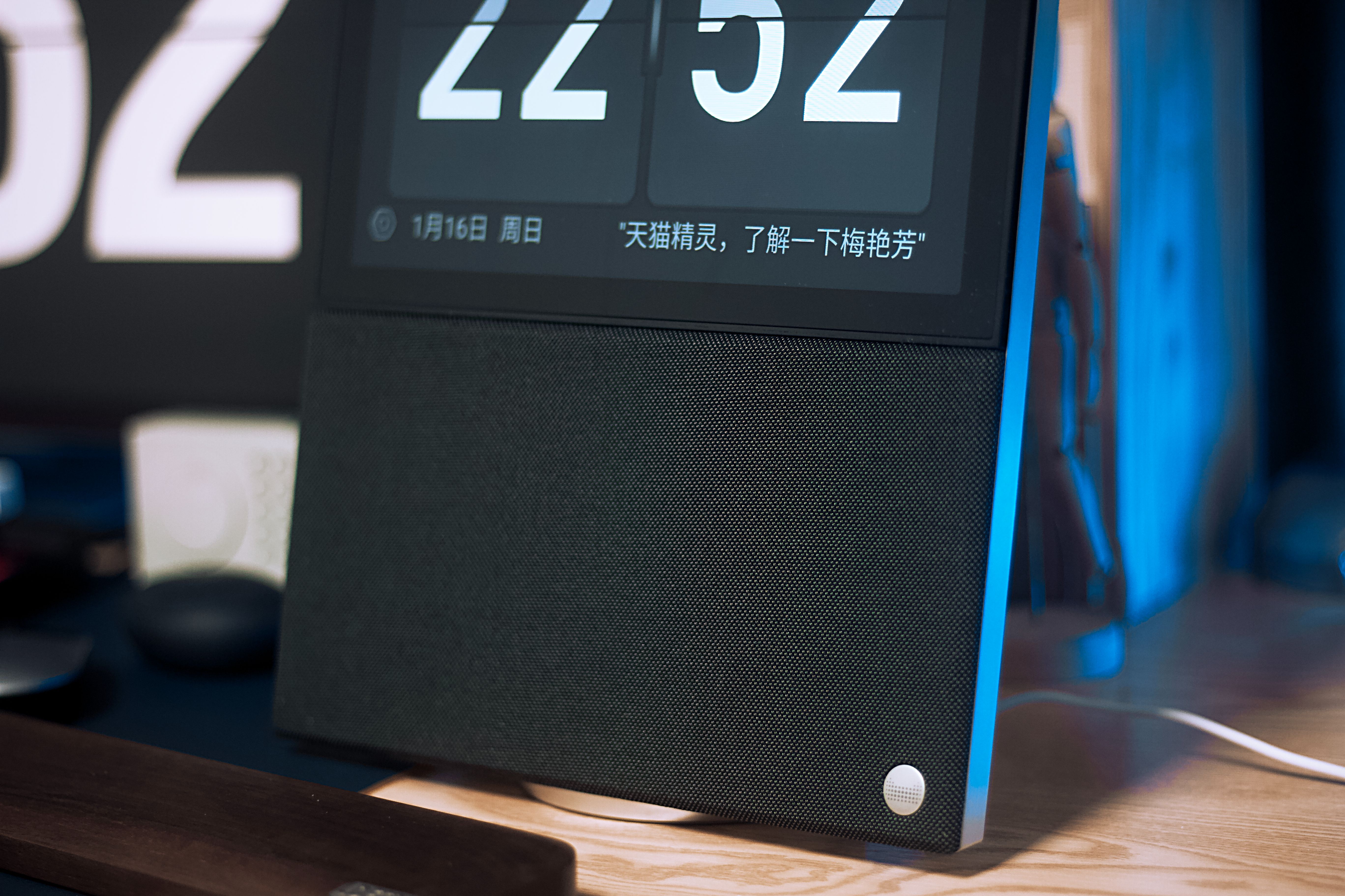 科技美好的一面，天猫精灵 V10智慧屏小体验