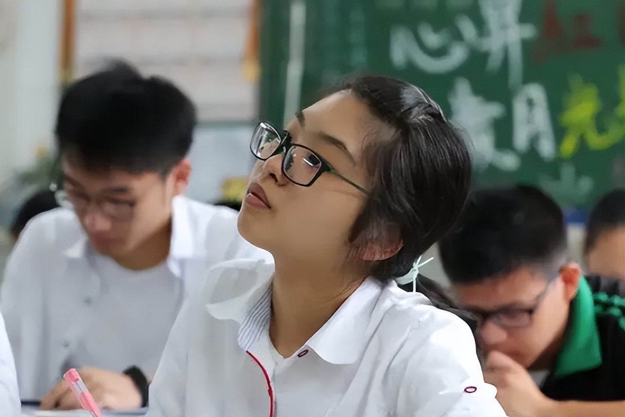 中国百强中学名单出炉，衡水中学仅排第二，榜首实力有目共睹