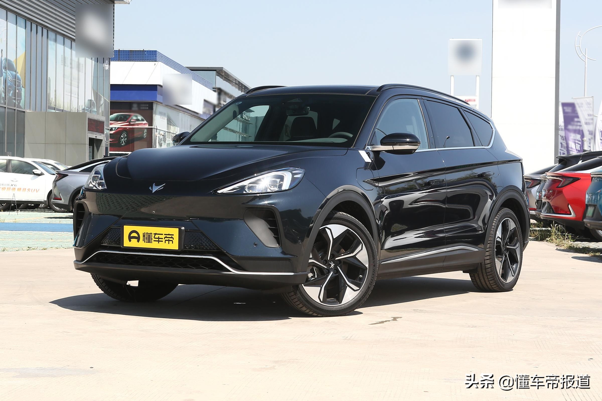 新车 | 配刀片电池，最大续航700公里！新款比亚迪唐EV实车图片曝光