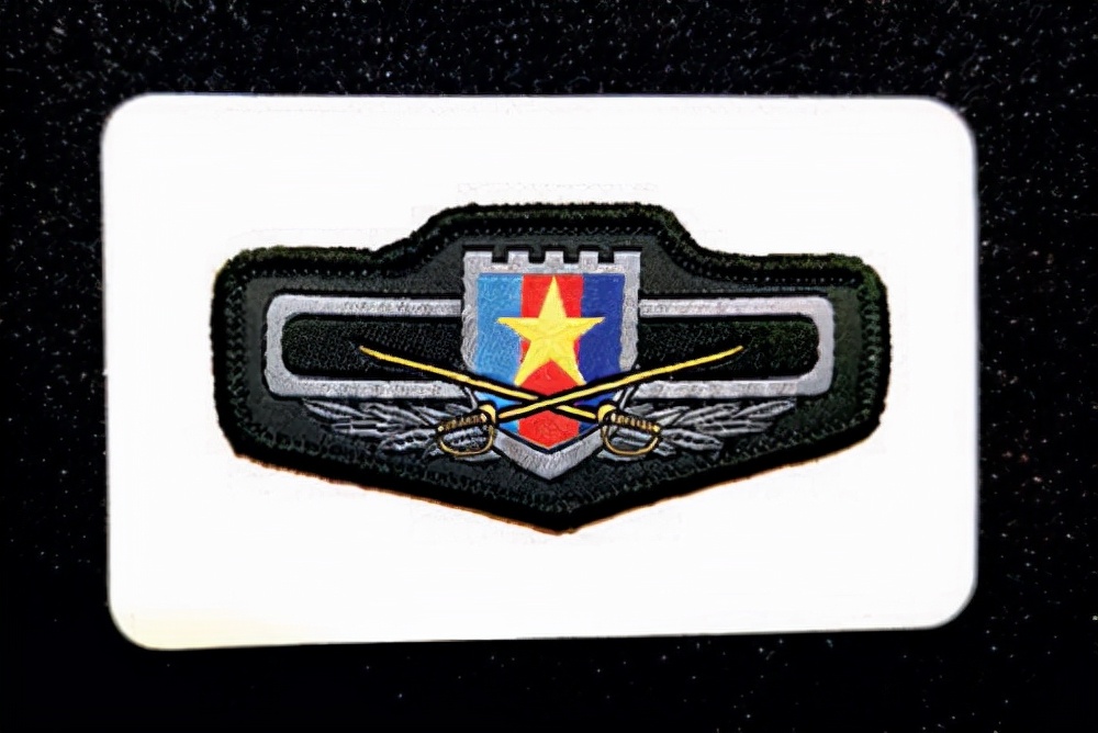 你没见过的红色徽章记忆