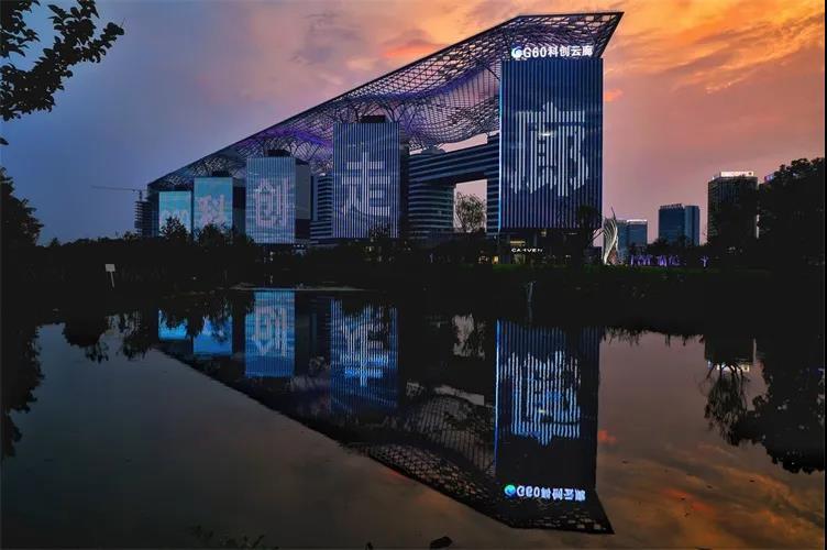 2021年中国十大丑陋建筑来了，到底谁最丑？