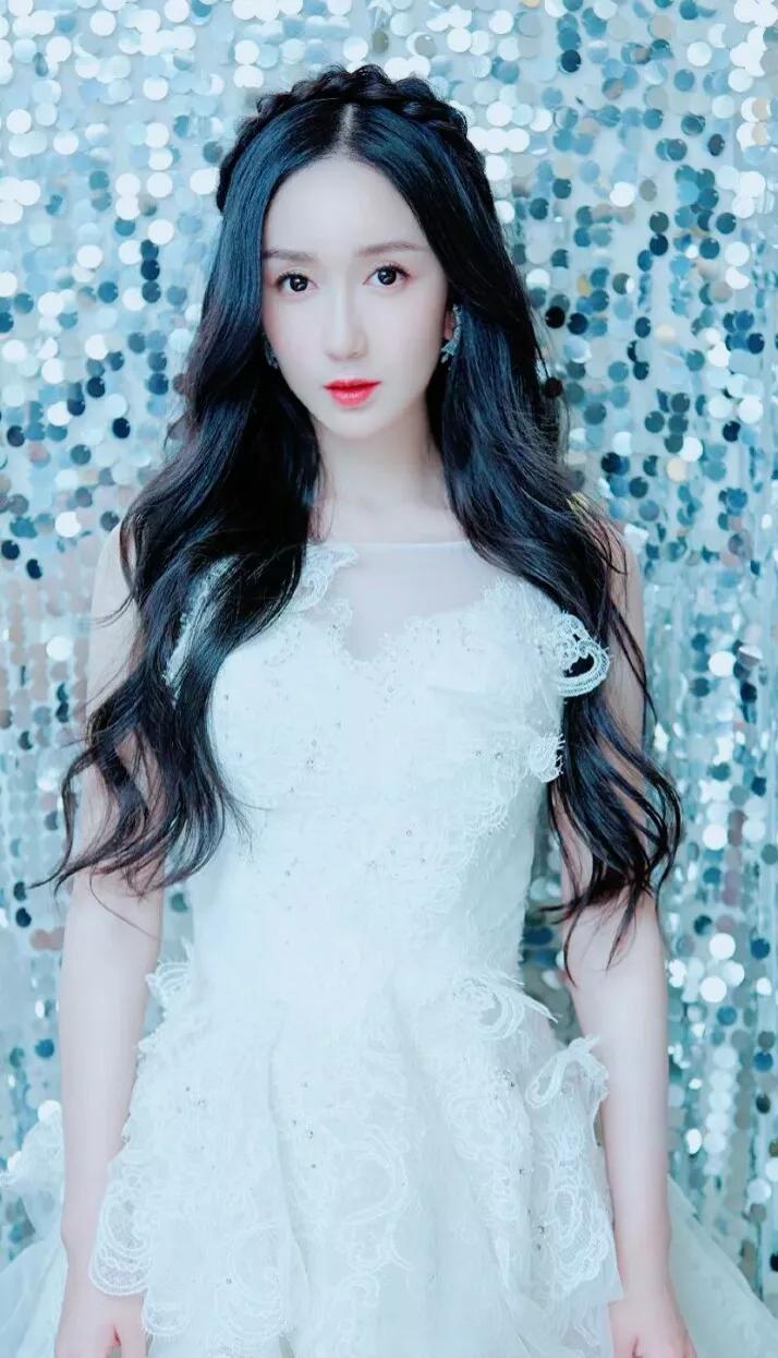 狠人娄艺潇：3岁患自闭症，19岁被5所名校争抢，21岁火遍全国