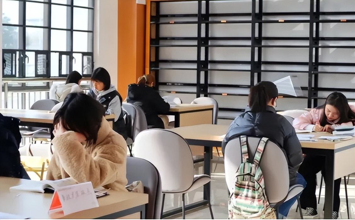 大学肄业证书有什么用（同样是挂科）