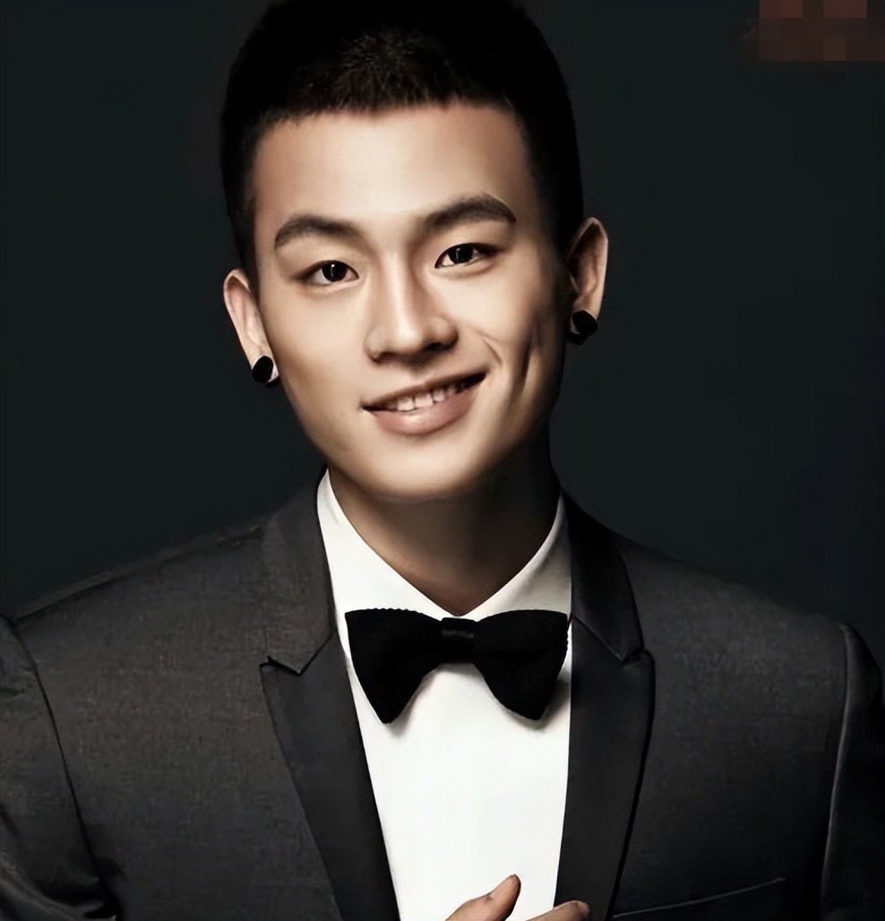 天生一张浪子脸的6位男星,痞,邪,欲,不愧是是行走的荷尔蒙