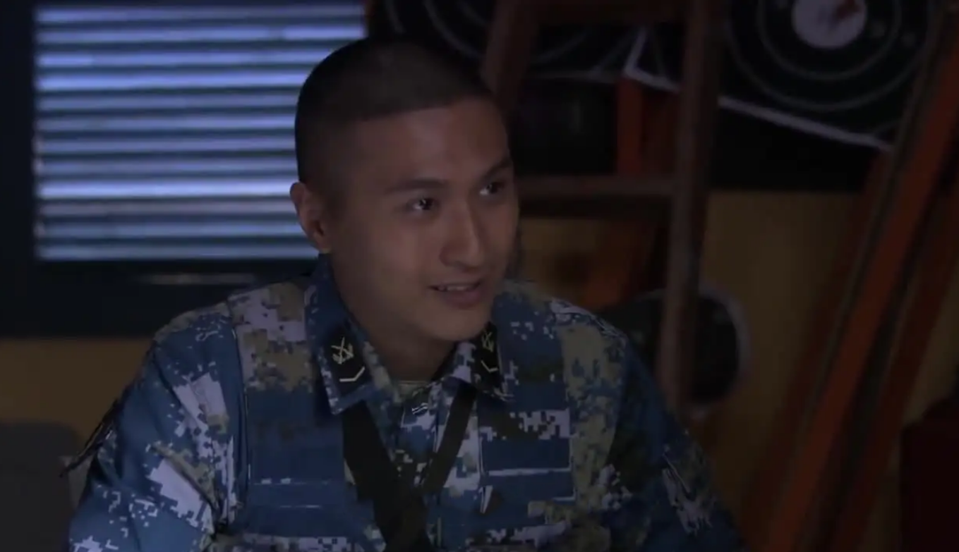 经典军旅剧《火蓝刀锋》：12位让人印象最深刻的角色