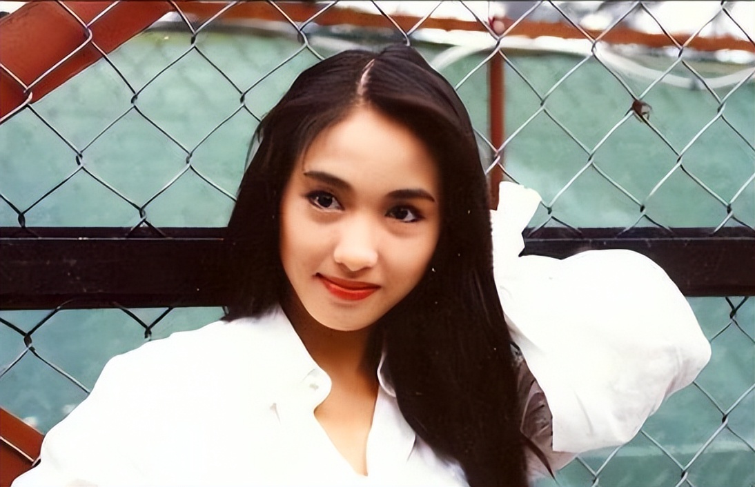 黎姿:嫁大15岁残疾富豪马廷强,一家5口3人残疾,风光背后有心酸