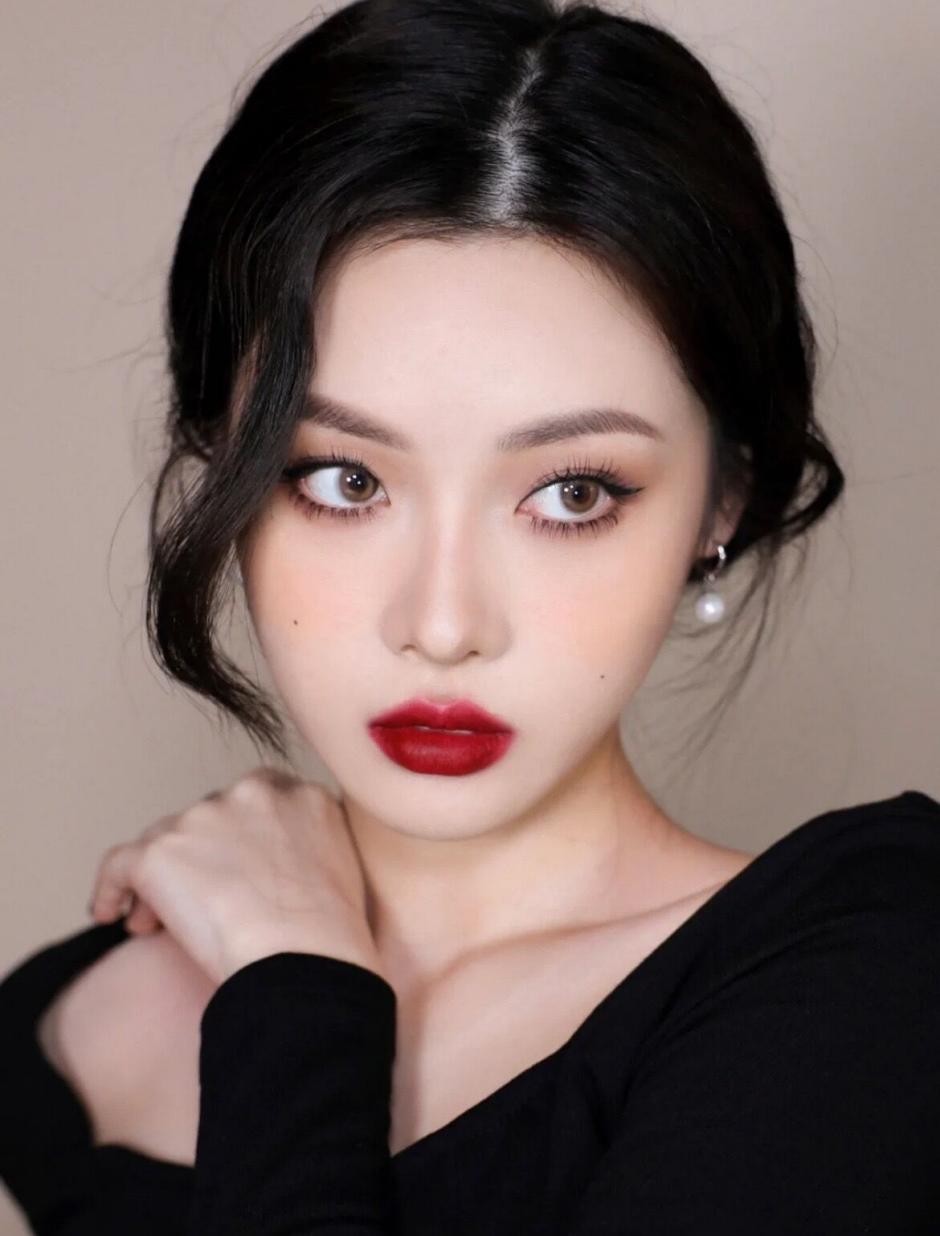 为什么“大城市”的女孩喜欢素颜，而“小县城”的女孩更喜欢化妆