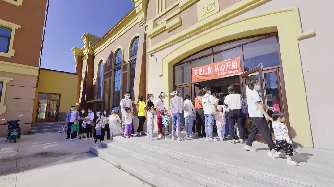 守護(hù)草原“心”希望 附院“超人”再出發(fā)