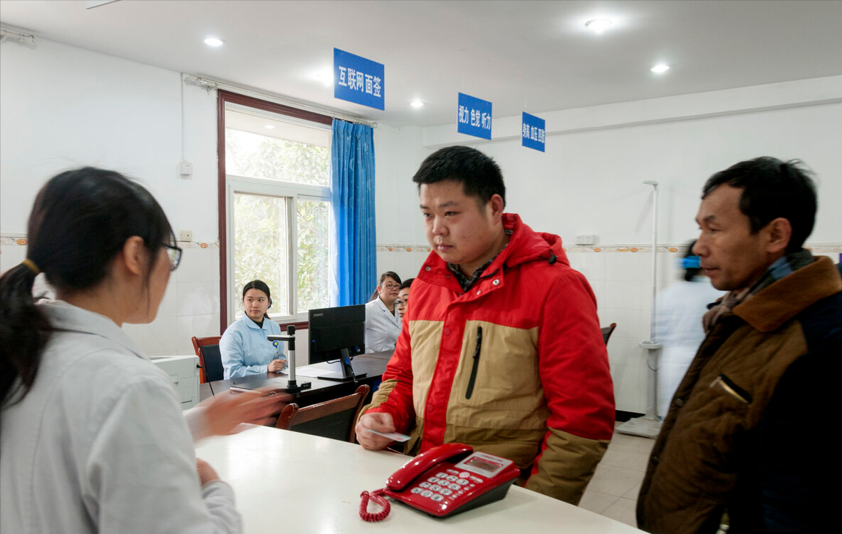 大学里有本证书很重要，聪明的学生假期就开始准备