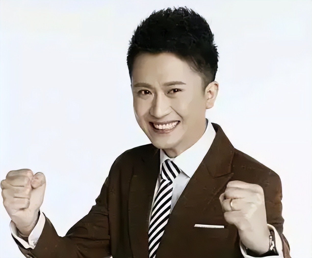 杨帆个人资料 杨帆个人简历出生日期 - 春风号