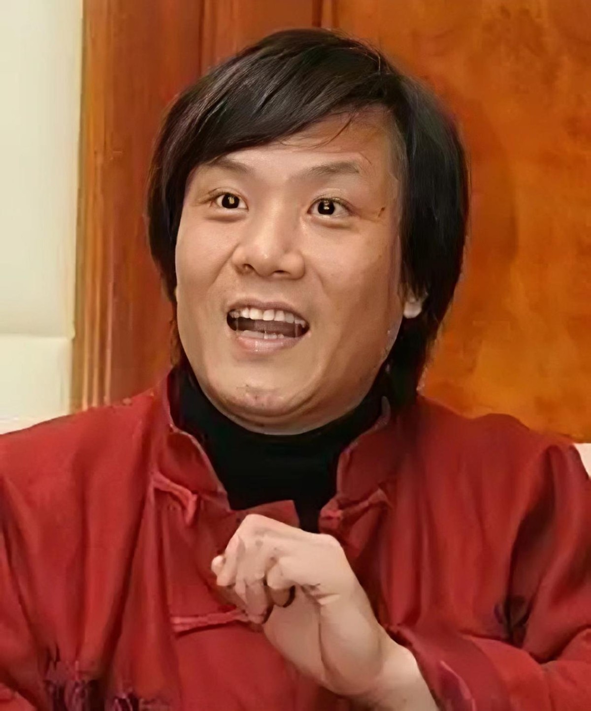 沧桑阿峰：难忘和刘晓庆两年婚姻，余生只想做儿子的好父亲