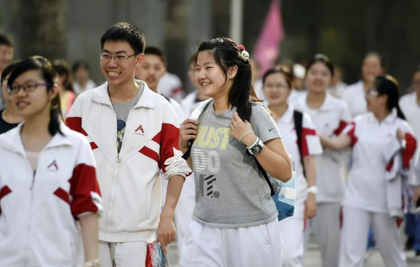 22年高考生“喜从天降”，部分考生可降分录取，但需满足前提条件