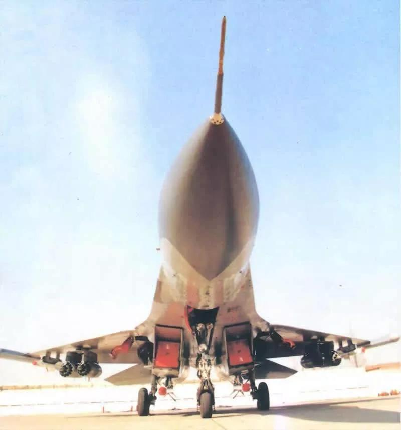 ����94�ƺ��¼����ӡ�Сӥ���Ŵ��ϼ��ſڣ�����ǧ�����ĸ