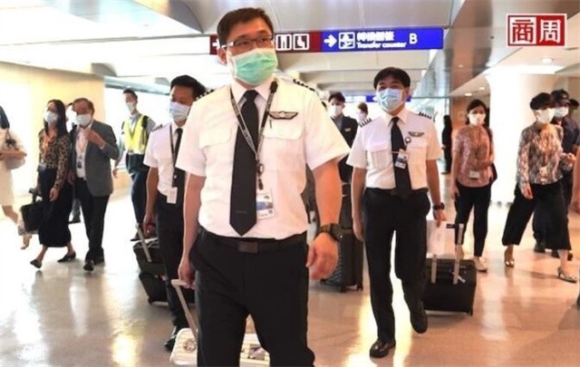 “海上皇帝”私生子：继承4000亿台币遗产，曾因空姐损失20亿台币