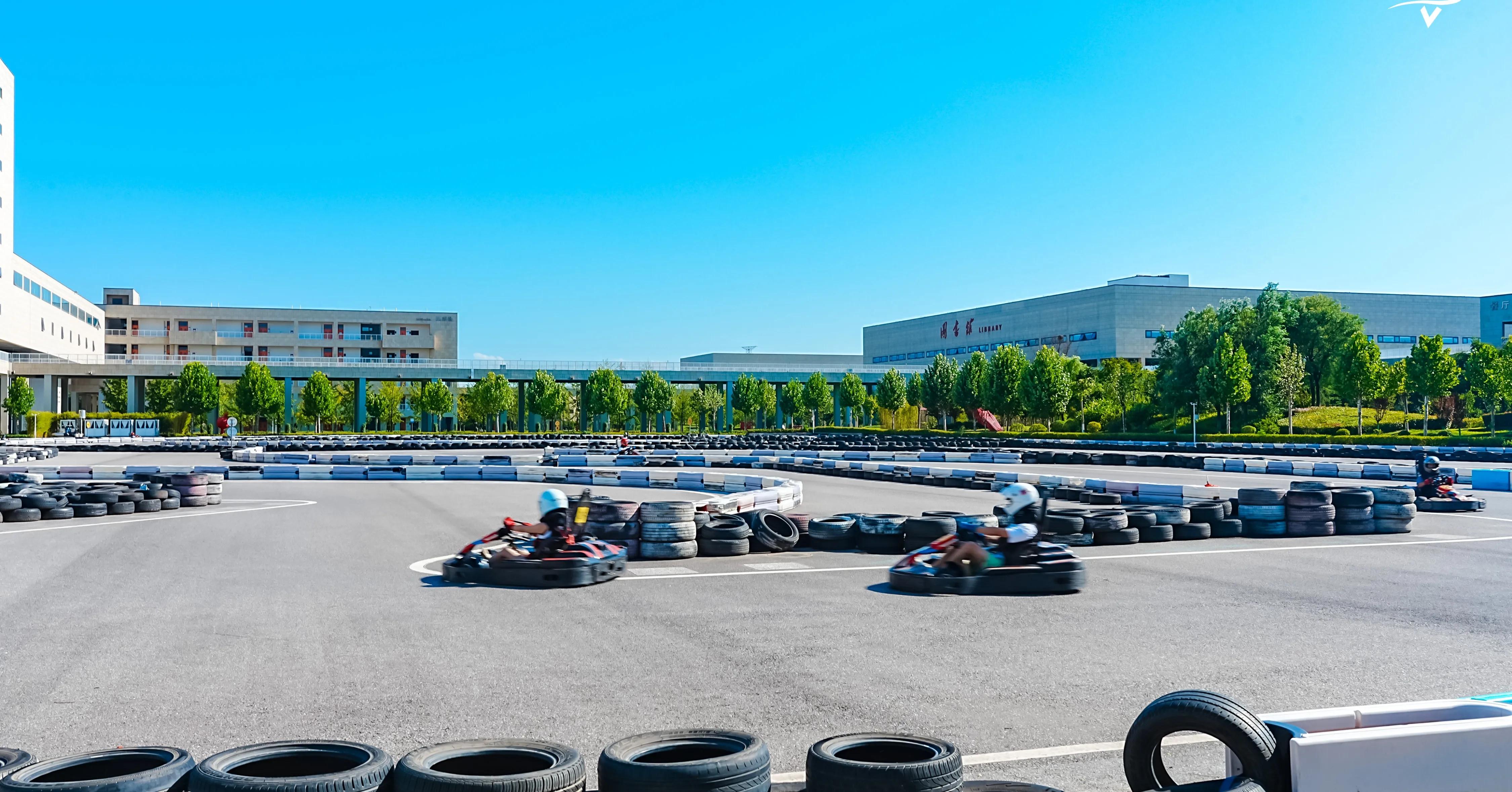 旅游体验赛车（车友活动终极梦想-赛车的初体验）