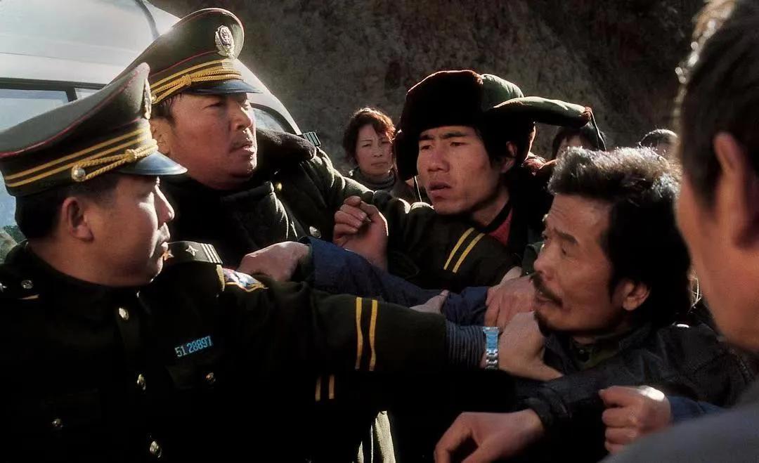 电影《盲山》：真实事件改编，被拐到大山，女大学生的悲惨命运