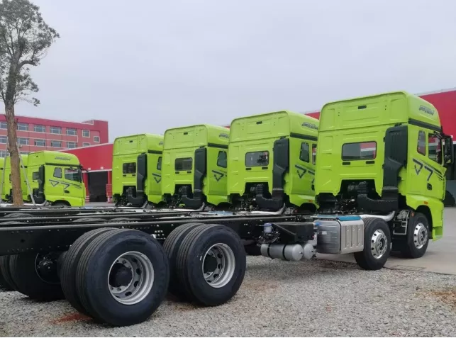 45万买560马力一汽解放J7载货车！拉绿通、活禽运输能回本吗？