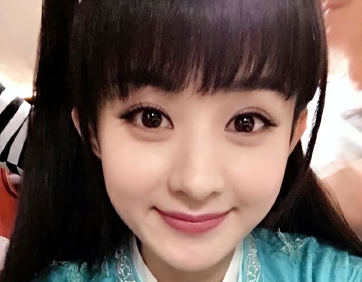 赵丽颖的刘海造型