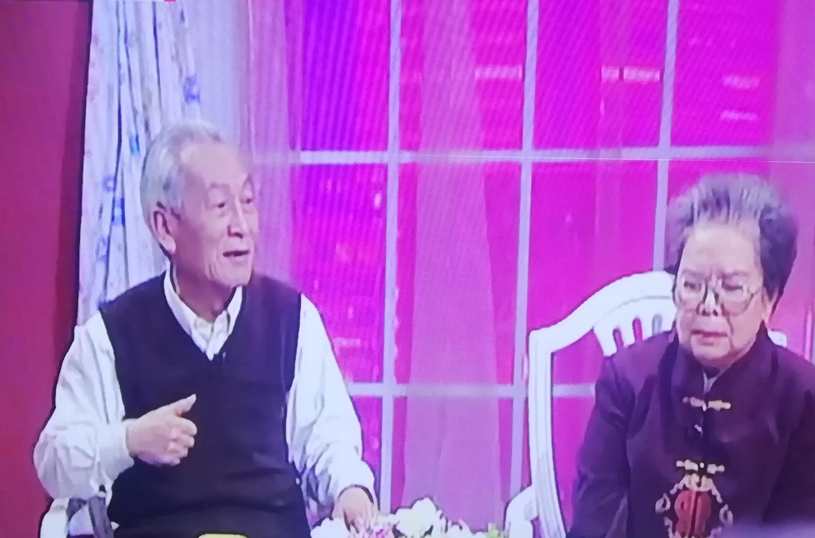 声音美妙悦耳而洋气的李梓生活中是怎样一个人？